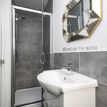 Vakantiehuis Temple By Alt-stay - 4 Bed 2 Bath House - Parking, Wifi & Smart Tv - Contractors & Relocations - Weekly & Monthly Rates - Rates Direct, Search Alt-stay *