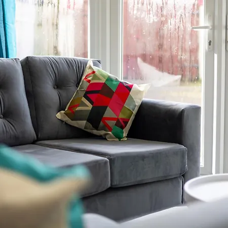 4 Bed 2 Bath - Temple House By Alt-Stay Accommodation - 4 Bed 2 Bath - Ideal For Contractors & Remote Workers - Long Stays Welcome