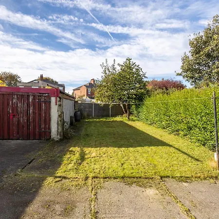 4 Bed 2 Bath - Temple House By Alt-Stay Accommodation - 4 Bed 2 Bath - Ideal For Contractors & Remote Workers - Long Stays Welcome