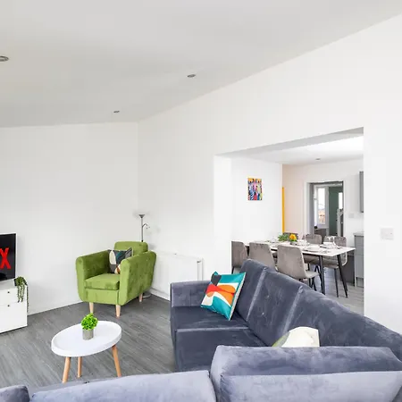 4 Bed 2 Bath - Temple House By Alt-Stay Accommodation - 4 Bed 2 Bath - Ideal For Contractors & Remote Workers - Long Stays Welcome *