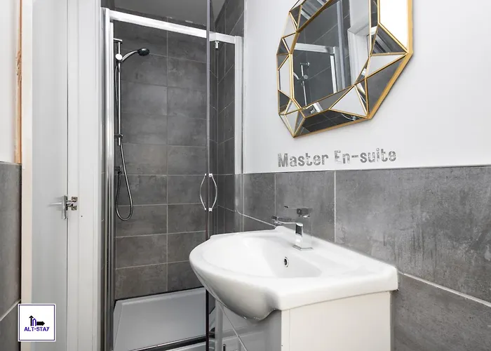 別荘 Temple By Alt-Stay Contractor Accommodation - 4 Bed Contractor Home With Parking, Wi-Fi & Full Kitchen - Ideal For Long Stays *