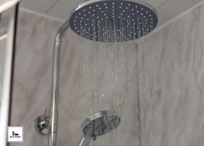 Temple By Alt-Stay Contractor Accommodation - 4 Bed Contractor Home With Parking, Wi-Fi & Full Kitchen - Ideal For Long Stays