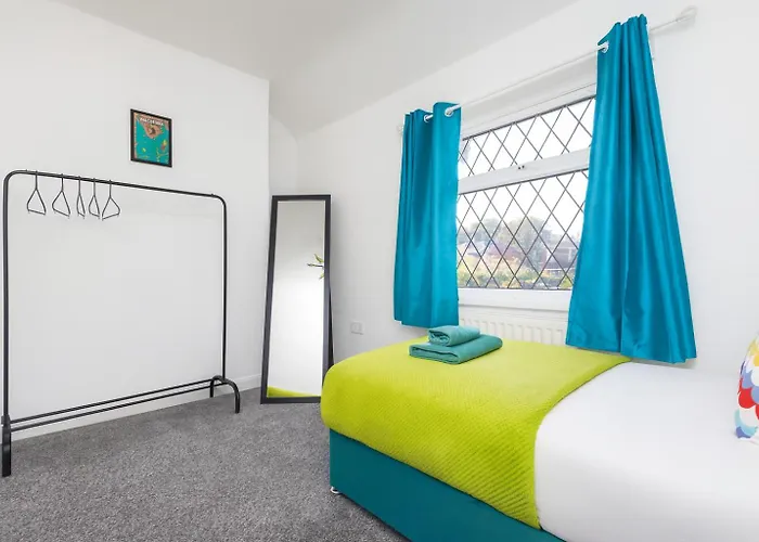 Temple By Alt-Stay Contractor Accommodation - 4 Bed Contractor Home With Parking, Wi-Fi & Full Kitchen - Ideal For Long Stays 別荘 *