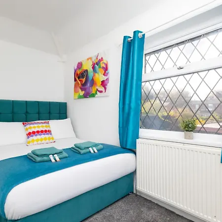 Temple By Alt-stay - 4 Bed 2 Bath House - Parking, Wifi & Smart Tv - Contractors & Relocations - Weekly & Monthly Rates - Rates Direct, Search Alt-stay * Leeds (West Yorkshire)